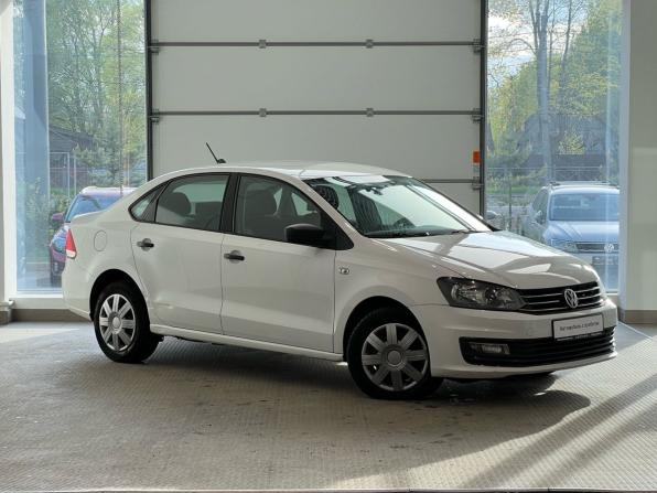 Volkswagen Polo V Рестайлинг с пробегом 2017 года, цена 1 040 000 рублей, 120000 км, седан, Автокод Объявления