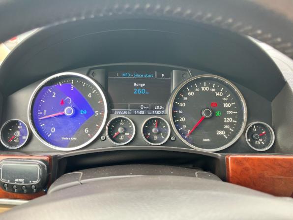 Volkswagen Touareg I Рестайлинг с пробегом 2008 года, цена 899 000 рублей, 288000 км, внедорожник, Автокод Объявления