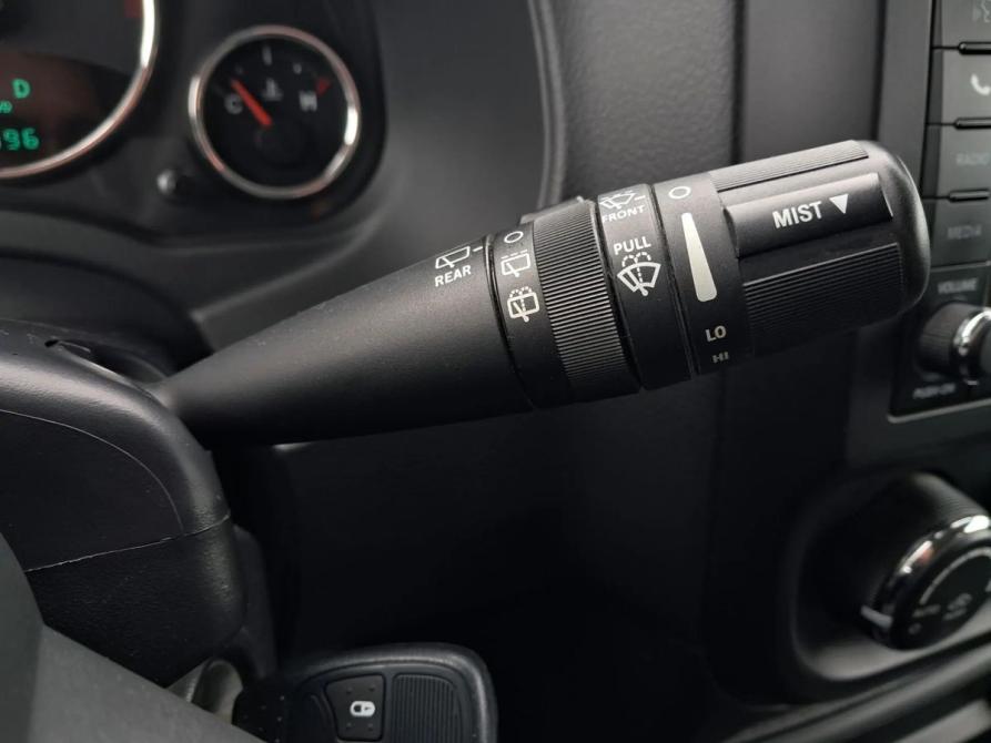 Jeep Compass I Рестайлинг Санкт-Петербург  - изображение 12