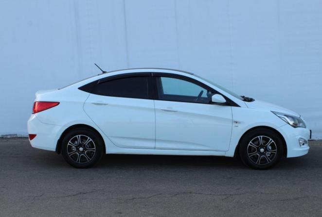 Hyundai Solaris I с пробегом 2014 года, цена 950 000 рублей, 183242 км, седан, Автокод Объявления