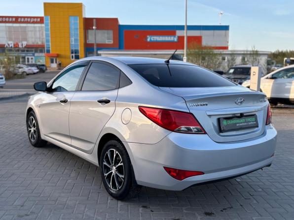 Hyundai Solaris I Рестайлинг с пробегом 2015 года, цена 850 000 рублей, 166867 км, седан, Автокод Объявления