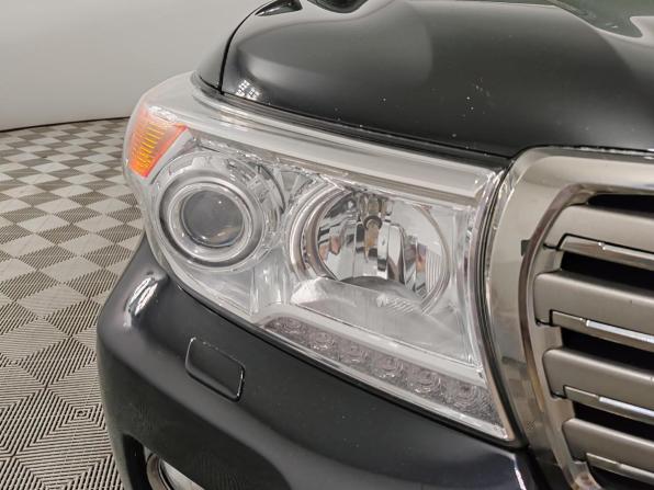 Toyota Land Cruiser 200 Series Рестайлинг 1 с пробегом 2015 года, цена 4 449 000 рублей, 172494 км, внедорожник, Автокод Объявления