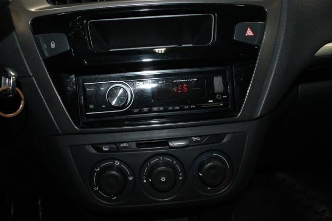 Peugeot 301 I с пробегом 2013 года, цена 470 000 рублей, 144127 км, седан, Автокод Объявления