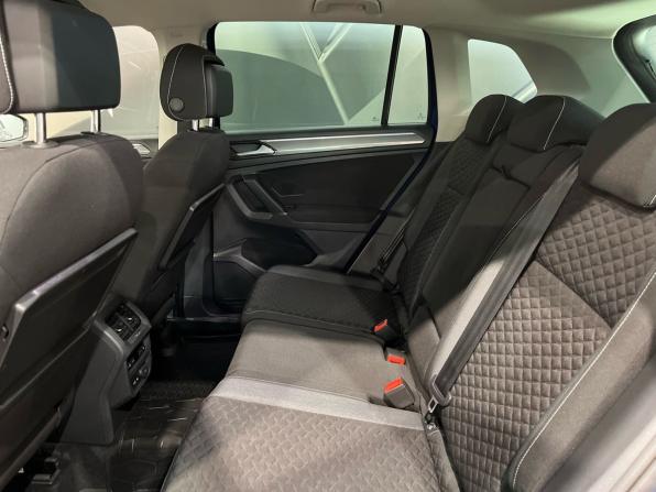 Volkswagen Tiguan II с пробегом 2018 года, цена 2 425 000 рублей, 104000 км, внедорожник, Автокод Объявления