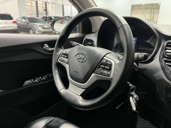Hyundai Solaris II Рестайлинг с пробегом 2021 года, цена 1 495 000 рублей, 90531 км, седан, Автокод Объявления