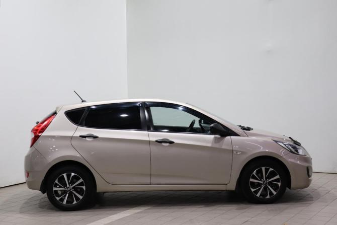 Hyundai Solaris I с пробегом 2014 года, цена 750 000 рублей, 102997 км, хэтчбек, Автокод Объявления