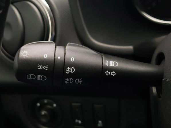 Renault Sandero II Рестайлинг с пробегом 2018 года, цена 1 170 000 рублей, 100412 км, хэтчбек, Автокод Объявления