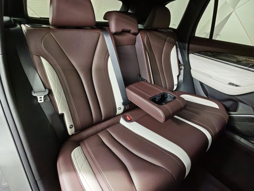 Geely Monjaro I Москва  - изображение 17