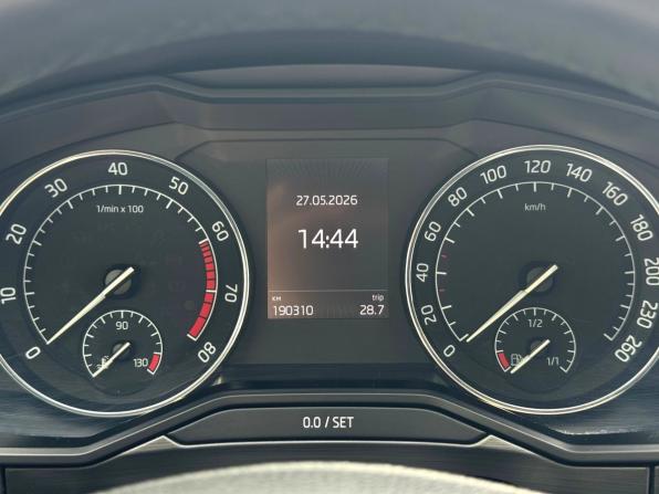 Skoda Superb III с пробегом 2015 года, цена 1 650 000 рублей, 189000 км, лифтбек, Автокод Объявления