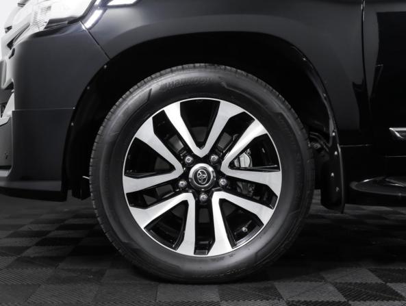 Toyota Land Cruiser 200 Series Рестайлинг 2 с пробегом 2016 года, цена 6 200 000 рублей, 197325 км, внедорожник, Автокод Объявления