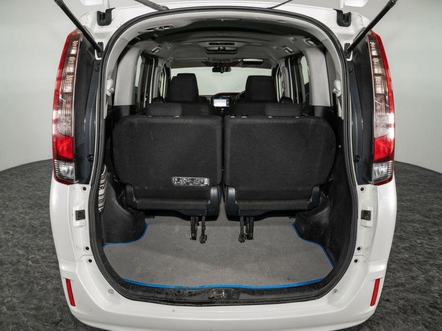 Toyota Noah III (R80) Иркутск  - изображение 19