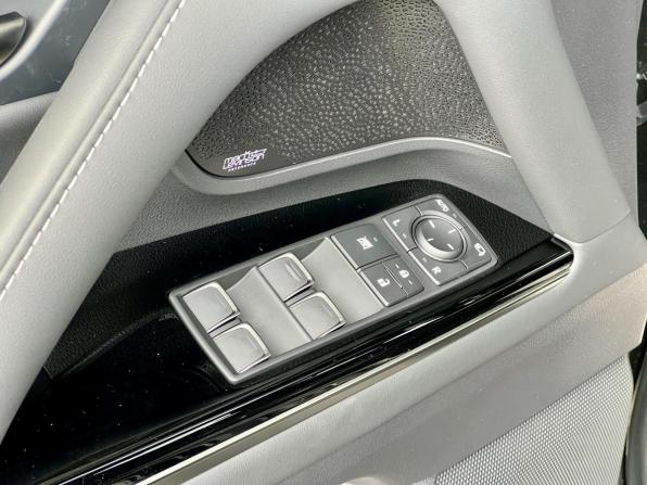 Lexus LX IV с пробегом 2024 года, цена 20 350 000 рублей, 18 км, внедорожник, Автокод Объявления