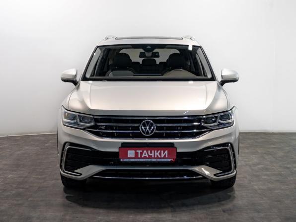 Volkswagen Tiguan II Рестайлинг с пробегом 2021 года, цена 4 020 000 рублей, 25700 км, внедорожник, Автокод Объявления