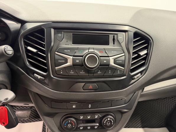 Lada (ВАЗ) Vesta I с пробегом 2021 года, цена 1 279 000 рублей, 52000 км, седан, Автокод Объявления