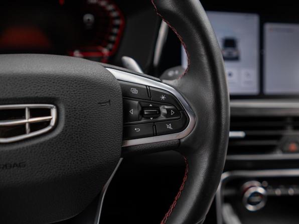 Geely Tugella I Рестайлинг с пробегом 2023 года, цена 2 799 000 рублей, 51169 км, внедорожник, Автокод Объявления