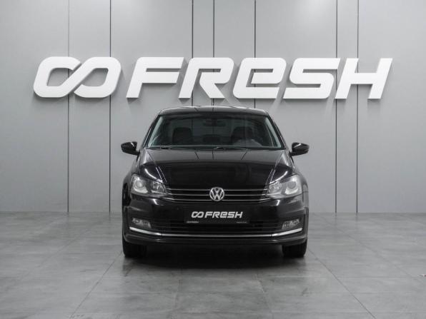 Volkswagen Polo V Рестайлинг с пробегом 2016 года, цена 1 379 000 рублей, 137111 км, седан, Автокод Объявления