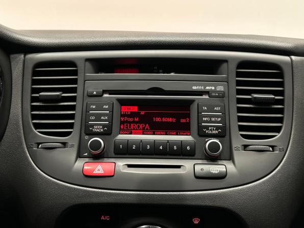 Kia Rio II Рестайлинг с пробегом 2010 года, цена 599 000 рублей, 123836 км, хэтчбек, Автокод Объявления