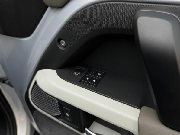Land Rover Defender II с пробегом 2021 года, цена 5 500 000 рублей, 101265 км, внедорожник, Автокод Объявления