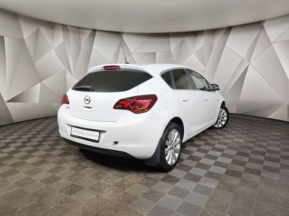 Opel Astra J с пробегом 2011 года, цена 585 000 рублей, 135459 км, хэтчбек, Автокод Объявления