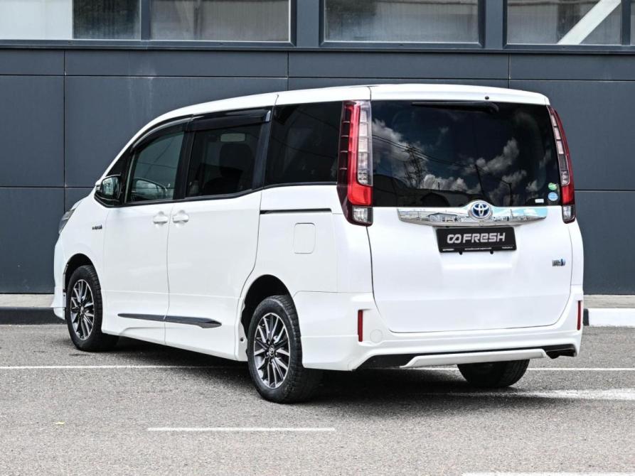 Toyota Noah III (R80) Новороссийск  - изображение 2