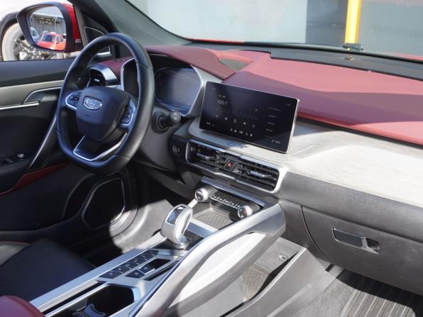 Geely Coolray I с пробегом 2022 года, цена 1 845 000 рублей, 42516 км, внедорожник, Автокод Объявления