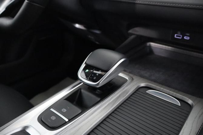 Chery Arrizo 8 с пробегом 2024 года, цена 2 099 000 рублей, 23000 км, седан, Автокод Объявления