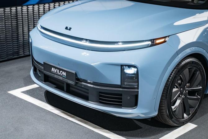 Новый Li Auto (Lixiang) L7 I Рестайлинг 2025 года, цена 10 855 000 рублей, внедорожник, Автокод Объявления