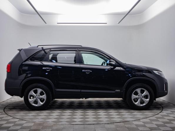 Kia Sorento II Рестайлинг с пробегом 2017 года, цена 1 787 000 рублей, 170051 км, внедорожник, Автокод Объявления