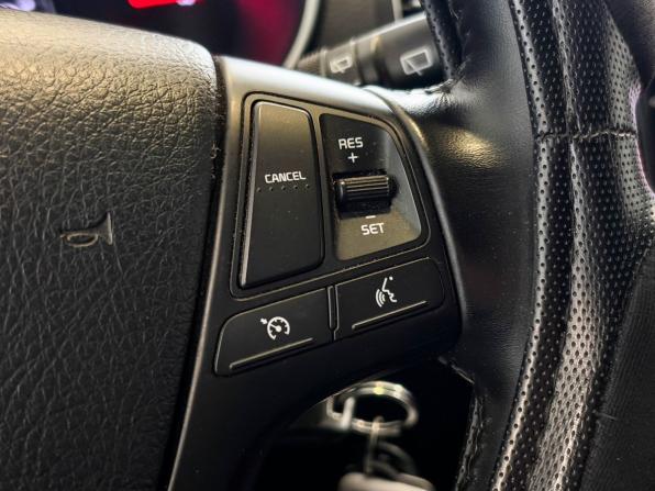 Kia Sorento II Рестайлинг с пробегом 2013 года, цена 1 545 000 рублей, 209937 км, внедорожник, Автокод Объявления