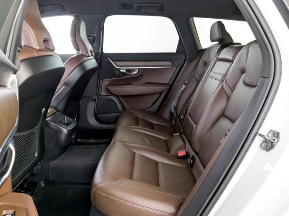 Volvo V90 Cross Country I Рестайлинг с пробегом 2021 года, цена 4 400 000 рублей, 75544 км, универсал, Автокод Объявления