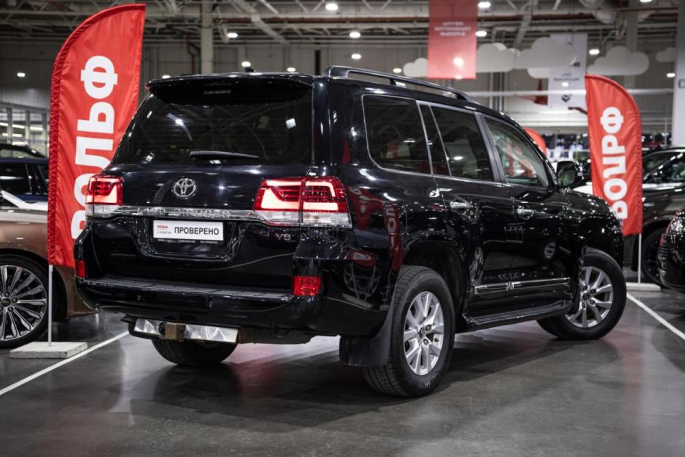 Toyota Land Cruiser 200 Series Рестайлинг 2 Санкт-Петербург  - изображение 7
