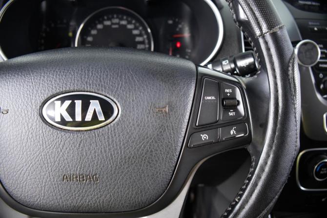 Kia Sorento II Рестайлинг с пробегом 2018 года, цена 2 099 000 рублей, 178000 км, внедорожник, Автокод Объявления