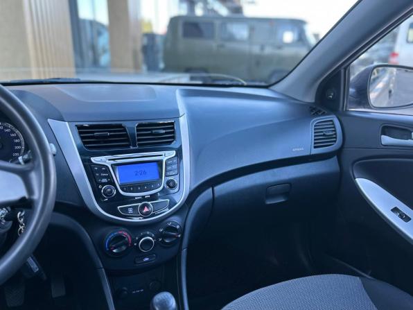 Hyundai Solaris I с пробегом 2014 года, цена 499 000 рублей, 281021 км, седан, Автокод Объявления