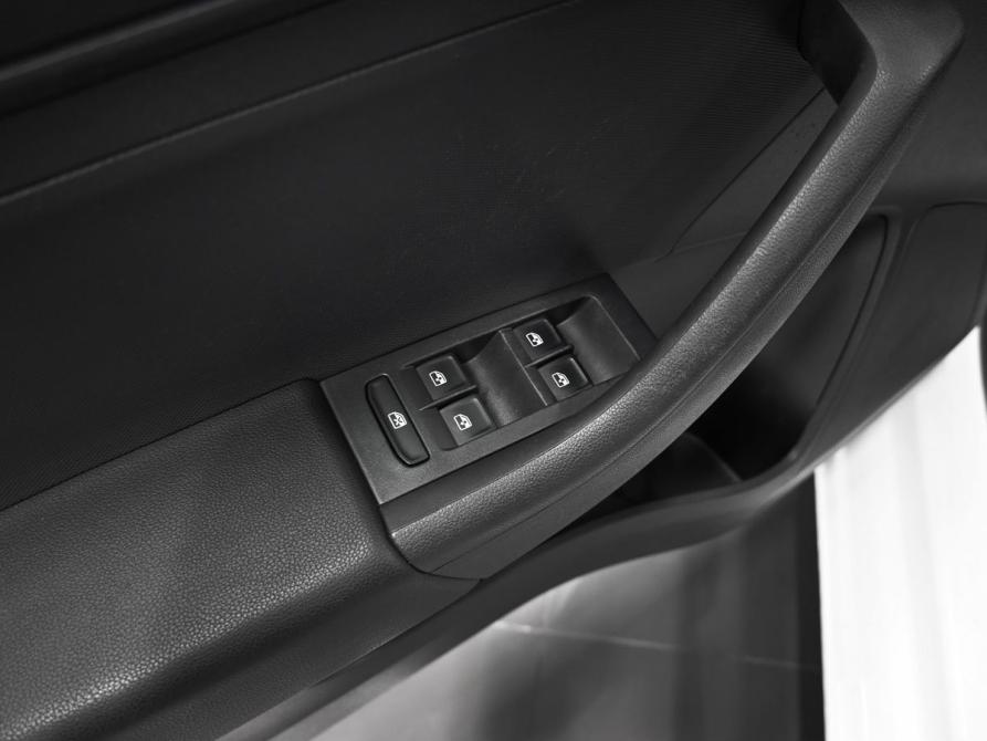 Volkswagen Polo VI Тверь  - изображение 18