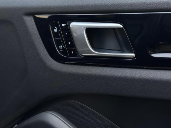 Porsche Cayenne III с пробегом 2021 года, цена 9 990 000 рублей, 44355 км, внедорожник, Автокод Объявления