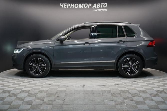 Volkswagen Tiguan II Рестайлинг с пробегом 2021 года, цена 3 294 000 рублей, 65000 км, внедорожник, Автокод Объявления