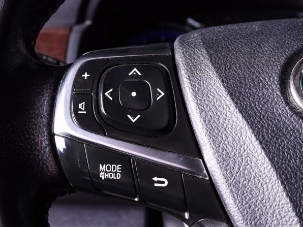 Toyota Camry VII (XV50) Рестайлинг с пробегом 2016 года, цена 2 130 000 рублей, 172000 км, седан, Автокод Объявления