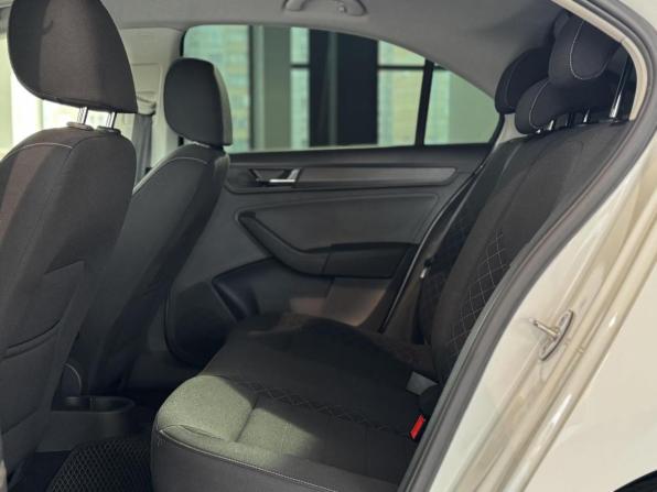 Skoda Rapid II с пробегом 2021 года, цена 1 650 000 рублей, 36820 км, лифтбек, Автокод Объявления