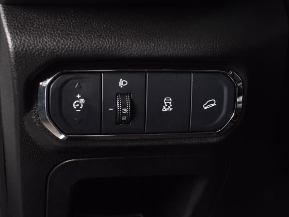 Haval Jolion I с пробегом 2023 года, цена 1 989 995 рублей, 53331 км, внедорожник, Автокод Объявления