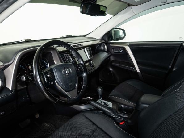 Toyota RAV4 IV (XA40) Рестайлинг с пробегом 2018 года, цена 2 100 000 рублей, 124340 км, внедорожник, Автокод Объявления