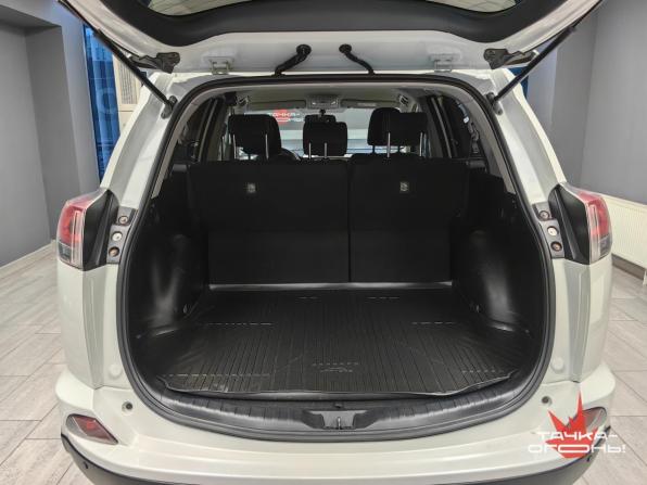 Toyota RAV4 IV (XA40) Рестайлинг с пробегом 2016 года, цена 2 198 000 рублей, 100885 км, внедорожник, Автокод Объявления