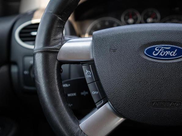 Ford Focus II с пробегом 2007 года, цена 929 000 рублей, 188061 км, хэтчбек, Автокод Объявления