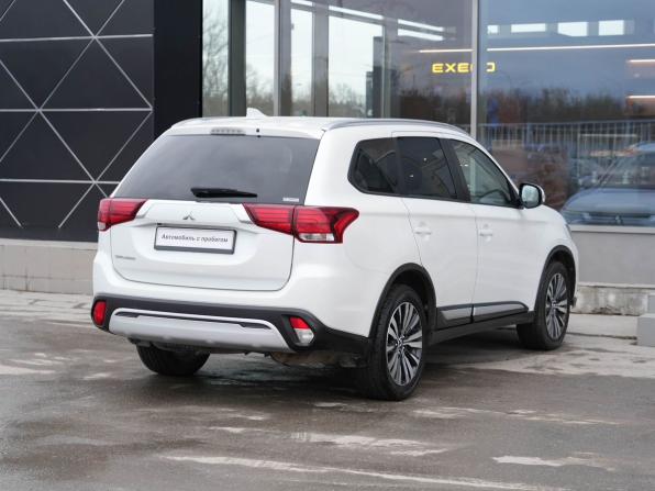 Mitsubishi Outlander III Рестайлинг 3 с пробегом 2021 года, цена 2 770 000 рублей, 97153 км, внедорожник, Автокод Объявления