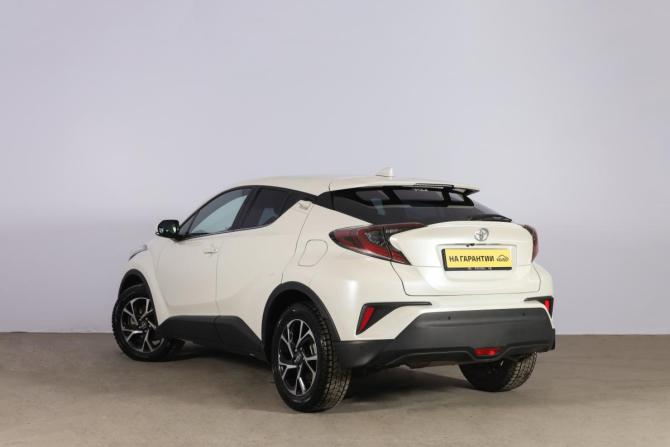 Toyota C-HR I Рестайлинг с пробегом 2020 года, цена 2 799 000 рублей, 28566 км, внедорожник, Автокод Объявления