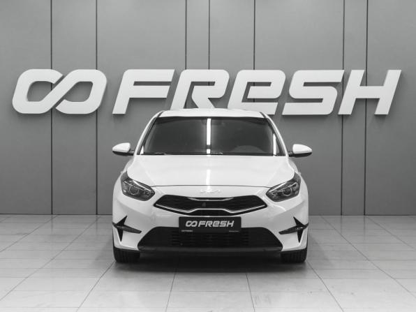 Kia Ceed III Рестайлинг с пробегом 2022 года, цена 1 995 000 рублей, 40728 км, хэтчбек, Автокод Объявления