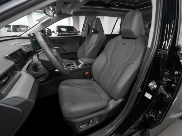 Toyota RAV4 VI (XA60) с пробегом 2026 года, цена 4 250 000 рублей, 30 км, внедорожник, Автокод Объявления