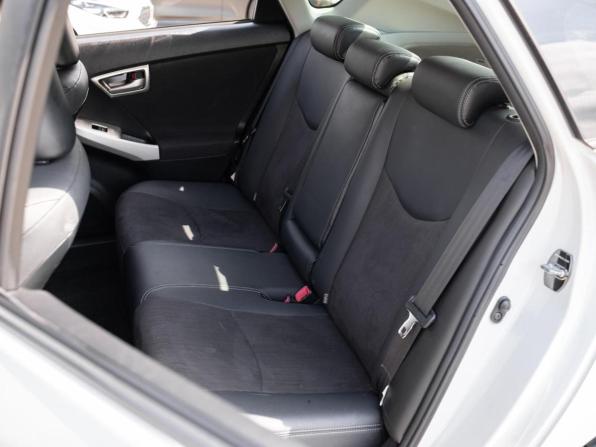 Toyota Prius III Рестайлинг (XW30) с пробегом 2012 года, цена 1 199 000 рублей, 282408 км, лифтбек, Автокод Объявления