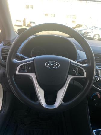 Hyundai Solaris I с пробегом 2012 года, цена 685 700 рублей, 183128 км, хэтчбек, Автокод Объявления