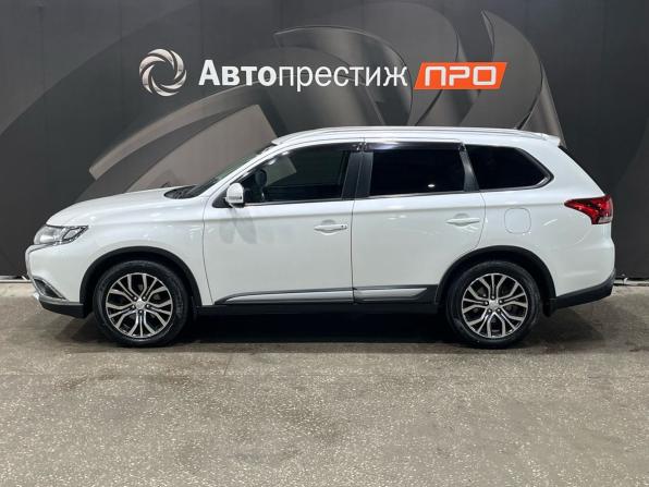 Mitsubishi Outlander III Рестайлинг 2 с пробегом 2015 года, цена 1 850 000 рублей, 162178 км, внедорожник, Автокод Объявления