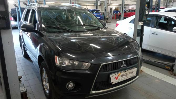 Mitsubishi Outlander II Рестайлинг с пробегом 2009 года, цена 850 000 рублей, 254843 км, внедорожник, Автокод Объявления
